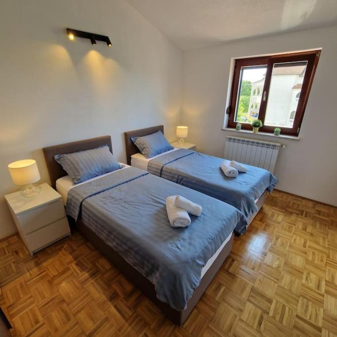 Villa Castanea - Kuca Za Odmor S Bazenom Kukci Екстериор снимка