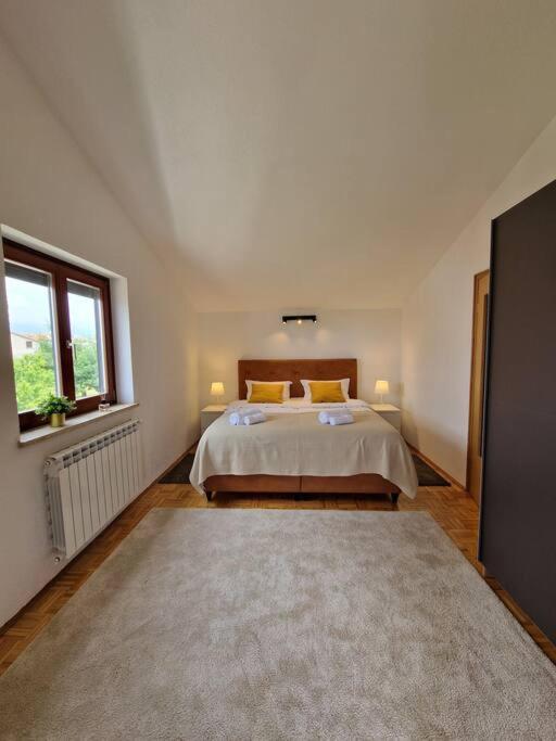 Villa Castanea - Kuca Za Odmor S Bazenom Kukci Екстериор снимка